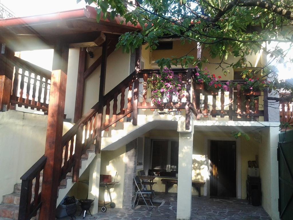 Apartments Hemingway House Kobarid Exterior photo